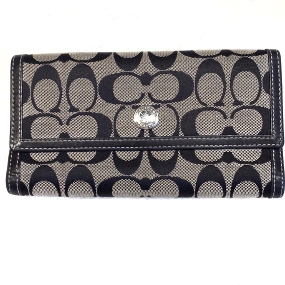 COACH authentic wallet - Picture 6 of 6